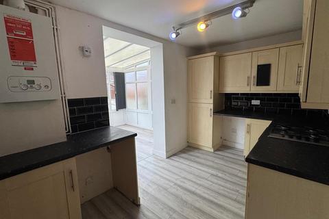 3 bedroom terraced house to rent, Corkland Street, Ashton-Under-Lyne