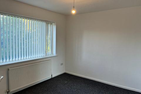 3 bedroom semi-detached house to rent, Deane Road, Hillmorton, CV21 4NZ