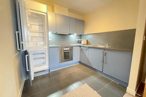 2 bedroom apartment to rent, Centenary Plaza, 18 Holliday Street