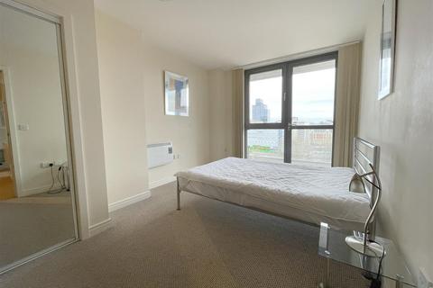 2 bedroom apartment to rent, Centenary Plaza, 18 Holliday Street