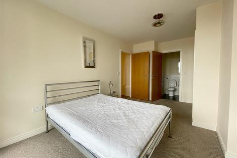 2 bedroom apartment to rent, Centenary Plaza, 18 Holliday Street