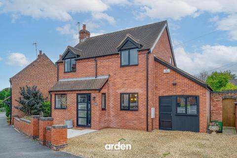 3 bedroom detached house for sale, High Street, Feckenham, B96