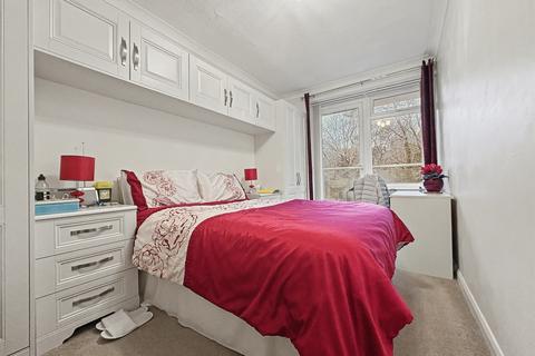 2 bedroom flat for sale, Branksome Park