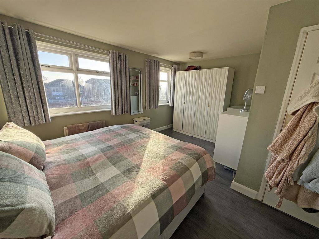 Bedroom 2.jpg