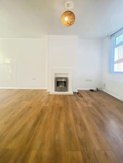 3 bedroom semi-detached house to rent, walworth ave, south shields NE34 7EP