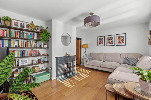 3 bedroom semi-detached house for sale, Cherry Tree Road, Beaconsfield HP9