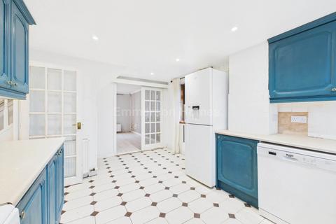undefined, Ettrick Terrace, Johnstone PA5