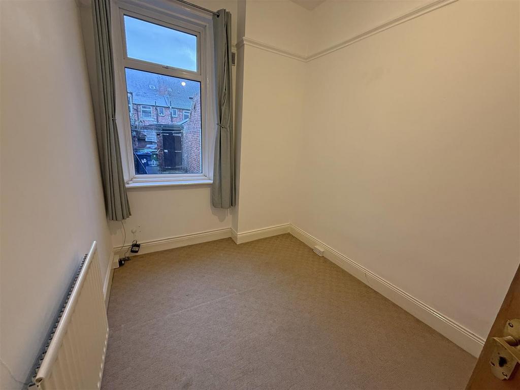Bedroom 2.jpg