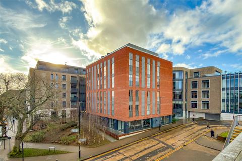 Civic Close, St. Albans, Hertfordshire, AL1