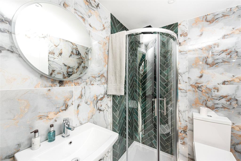 Garden Rm Shower