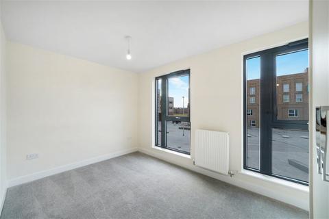 2 bedroom flat to rent, Cambridge CB3