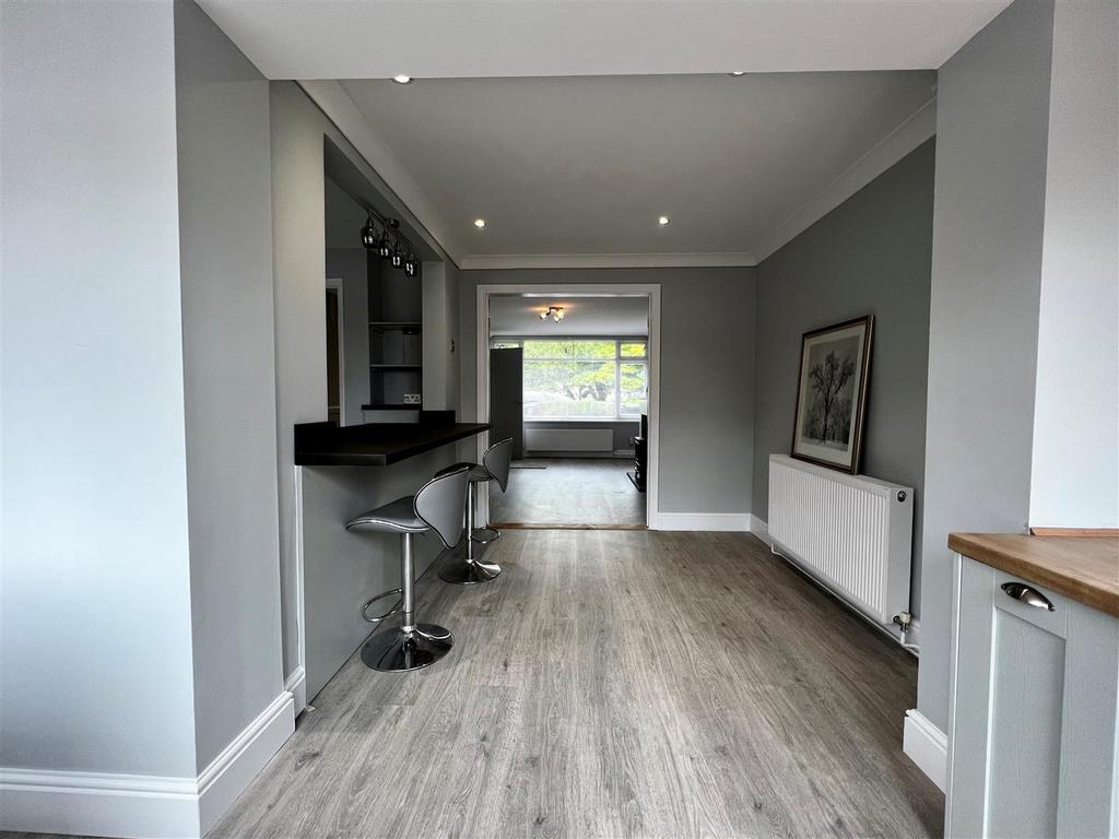 Dining room.jpg