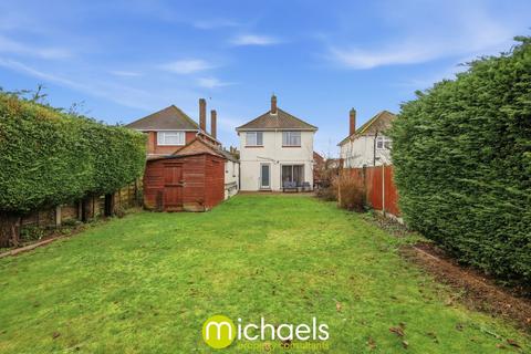 3 bedroom detached house for sale, Chestnut Avenue, Colchester, CO2