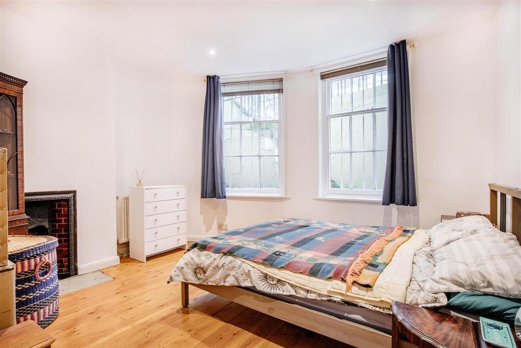 Bedroom - Garden Flat