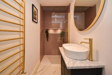 2 bedroom flat for sale, Braybrooke Road, Hastings
