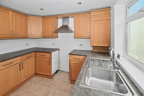 1 bedroom bungalow for sale, Thelma Avenue, Canvey Island SS8