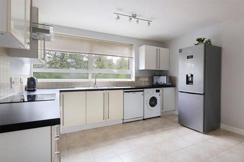 2 bedroom apartment for sale, Wray Common Road, Reigate, RH2