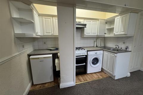 1 bedroom flat to rent, Three Shires Oak Road, Smethwick, West Midlands