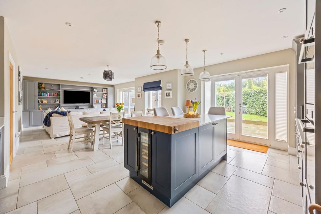 Open plan kitchen/ family room