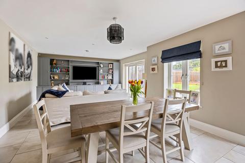 4 bedroom house for sale, Vaughan Copse, Mannings Heath, RH13