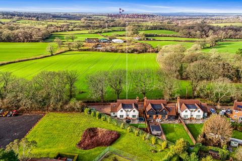 4 bedroom house for sale, Vaughan Copse, Mannings Heath, RH13