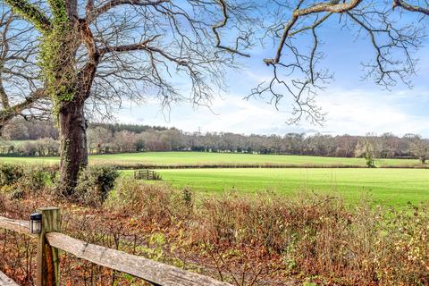 undefined, Vaughan Copse, Mannings Heath, RH13
