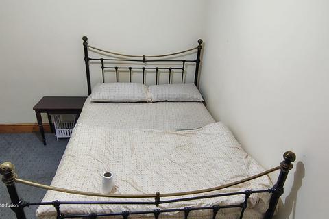 1 bedroom in a house share to rent, Mayville Road, Ilford IG1