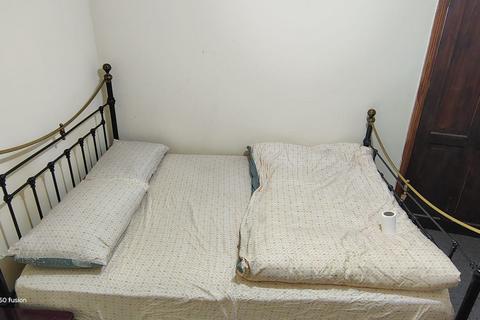 1 bedroom in a house share to rent, Mayville Road, Ilford IG1