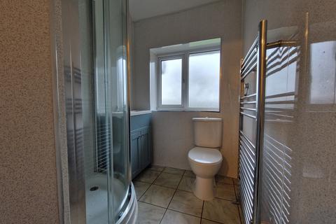 2 bedroom flat for sale, Burnthill Lane Rugeley, WS15 2HY