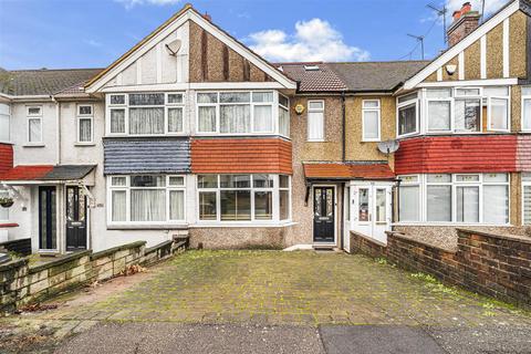 3 bedroom terraced house for sale, Waltham Way, London E4