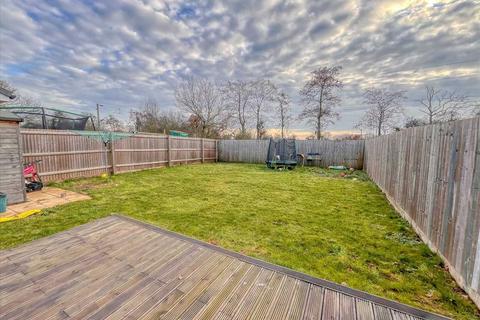 3 bedroom semi-detached house for sale, kirby cross CO13