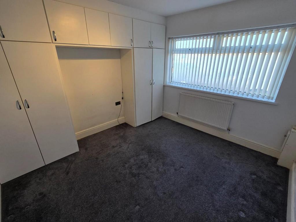 Bedroom - 2.jpg