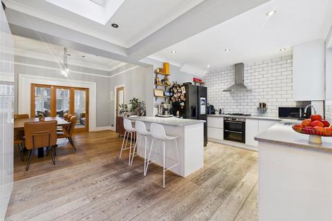 5 bedroom terraced house for sale, Cleveland Road, North Shields