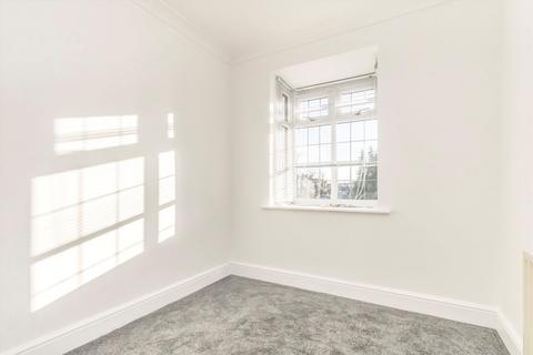 5 bedroom house to rent, Fordbridge Road, Ashford TW15