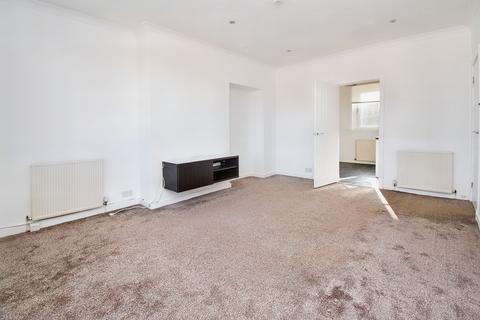 2 bedroom flat to rent, Watson Crescent, Kilsyth, G65