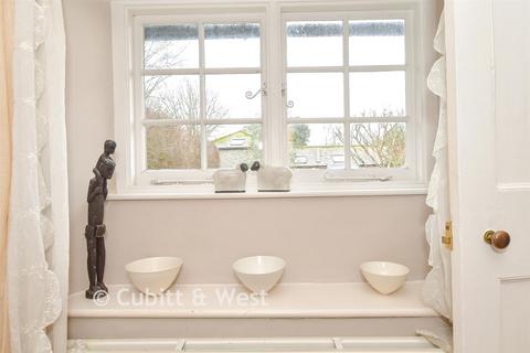2 bedroom character property for sale, Wepham, Arundel, West Sussex