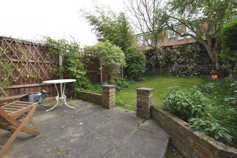 1 bedroom flat to rent, Woodlands Park Road Greenwich SE10
