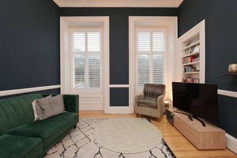3 bedroom flat for sale, 2F2, 30 Hillside Crescent, Hillside, Edinburgh, EH7 5EF