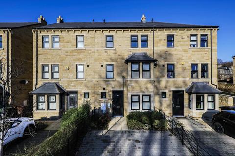 Catherines Walk, Horsforth, Leeds, West Yorkshire, LS18