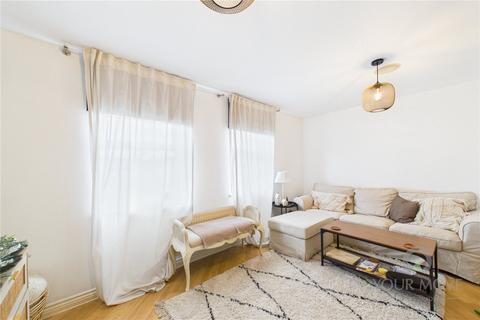2 bedroom flat for sale, Newport Pagnell Road, Northampton NN4