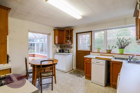 3 bedroom detached house for sale, Commons Close, Newthorpe, Nottingham, NG16