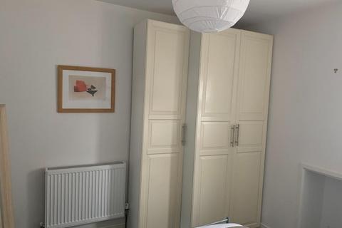 1 bedroom in a house share to rent, 67 Ferry Road, Grangetown, CF11