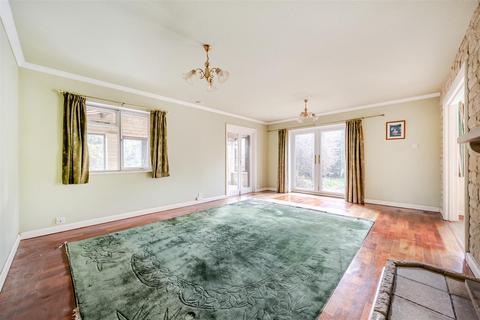 3 bedroom detached bungalow for sale, Lyneham Road, Chipping Norton