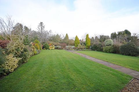 4 bedroom detached house for sale, Repton Drive, Westlands, Newcastle, ST5