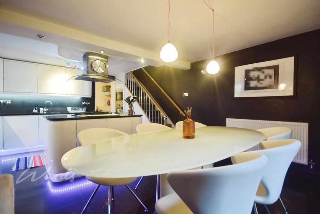 Kent place dining...