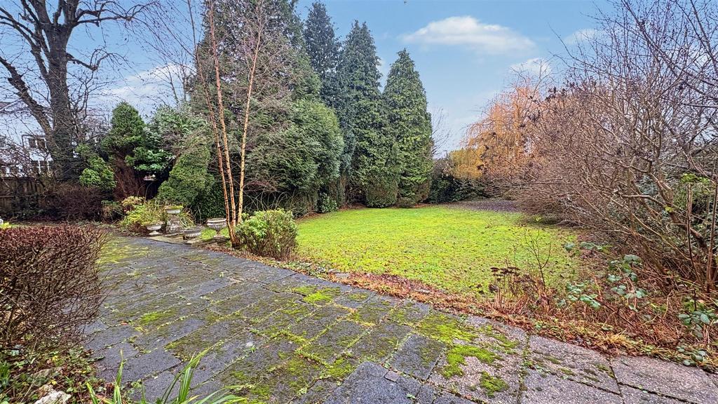 Courtyard and Rear Garden