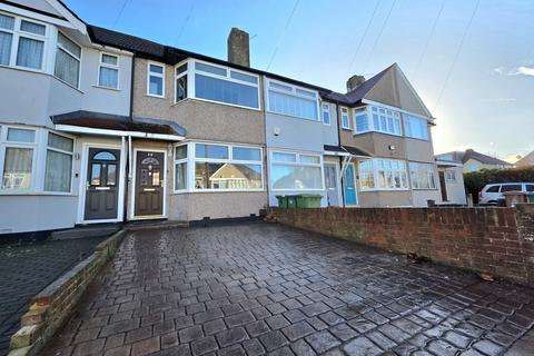 2 bedroom terraced house for sale, Lime Grove, Blackfen, DA15