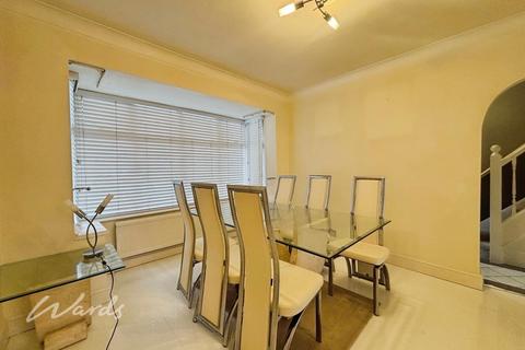 3 bedroom terraced house to rent, Highmead London SE18