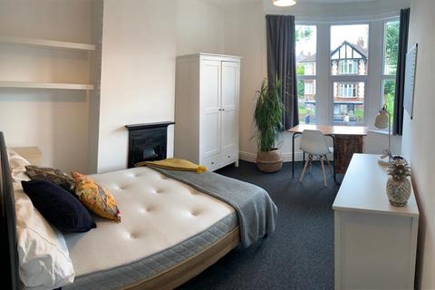 5 bedroom terraced house to rent, Staple Hill Road