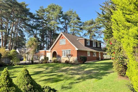 4 bedroom detached house for sale, Ashley Drive South, Ashley Heath, BH24 2JP